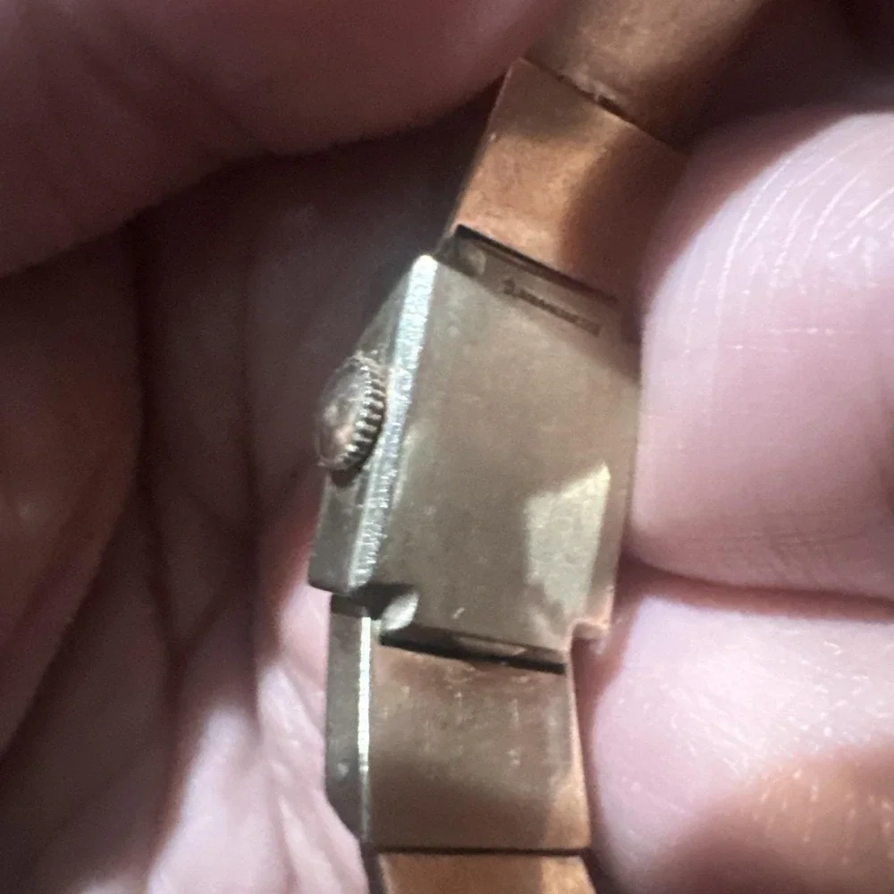 Wittnauer elegant gold